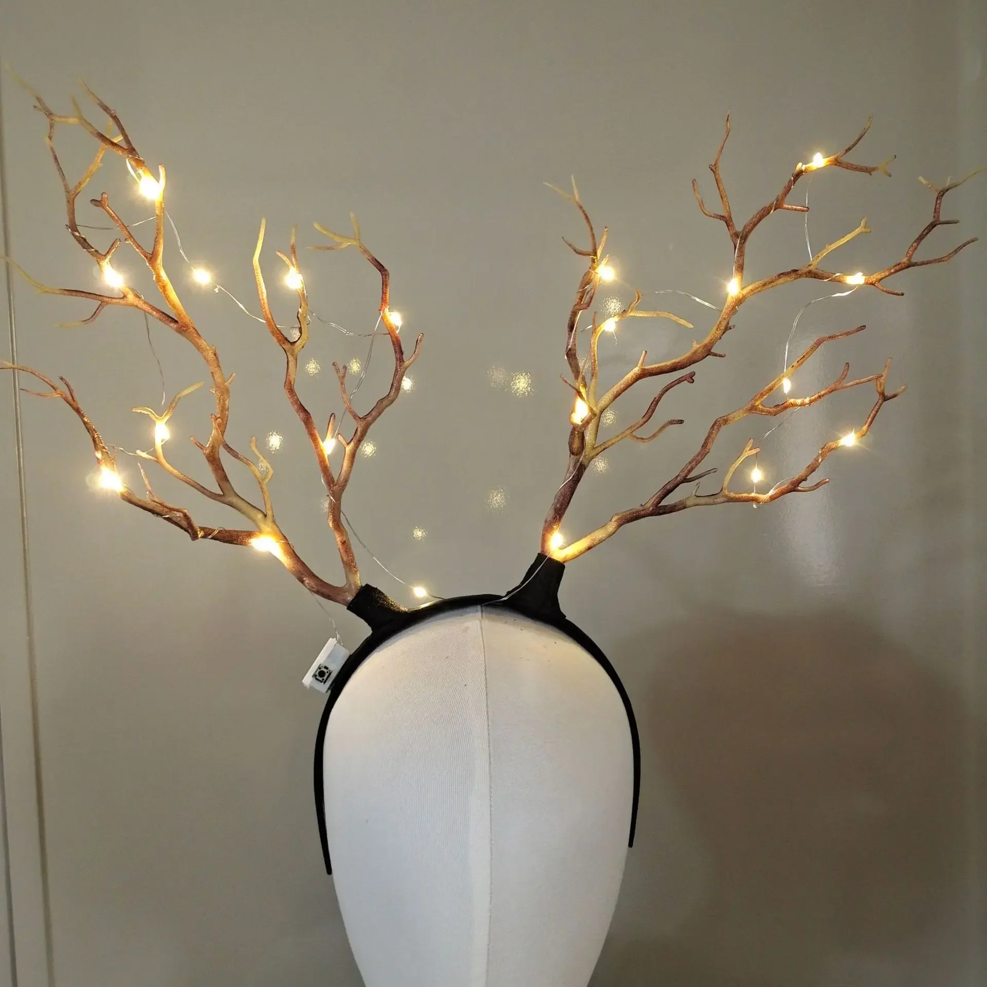 Women Girls Light Up Glowing R - Reindeer Antlers Headband avaliação e preço
