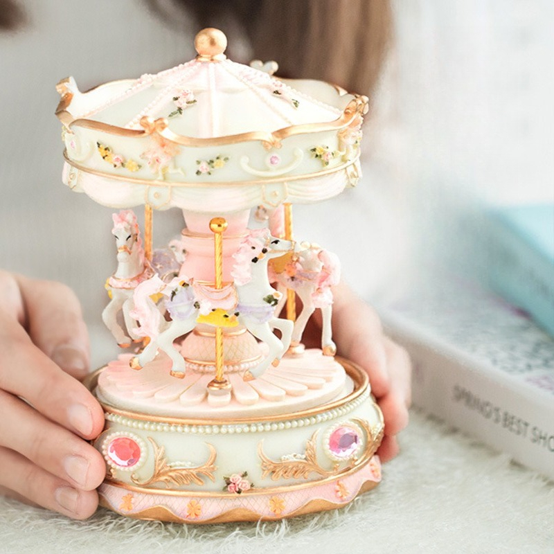 Handmade Resin Carousel Music  - Snow Globe Musical avaliação e preço